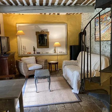 Campagne Baudeloup LʼIsle-sur-la-Sorgue